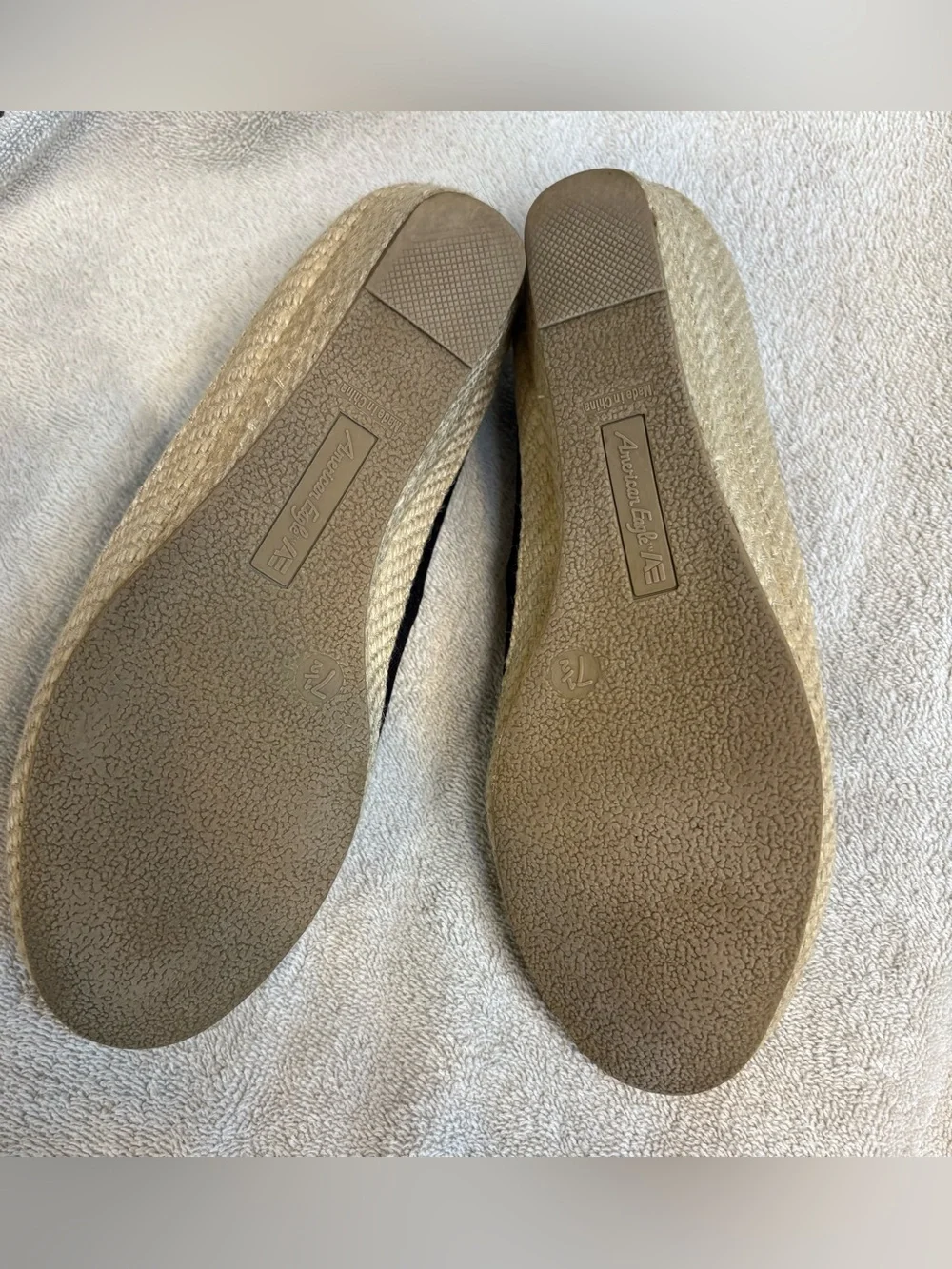 American Eagle Outfitters structured matte